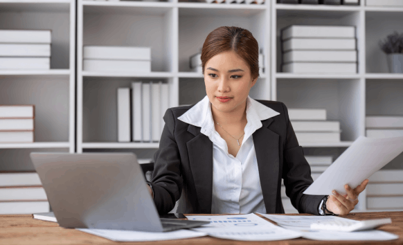 Professional translator offering certified Birth Certificate translation services in Houston for personal and official use.