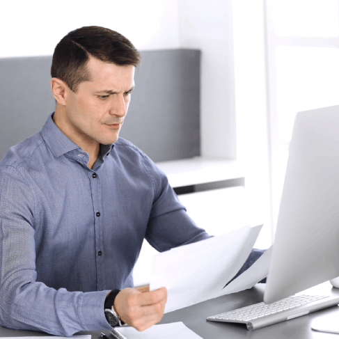 The customer using a multilingual project in Certified Translation Services in Houston with cultural precision.